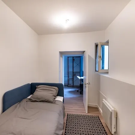 La Grue Jaune Apartament