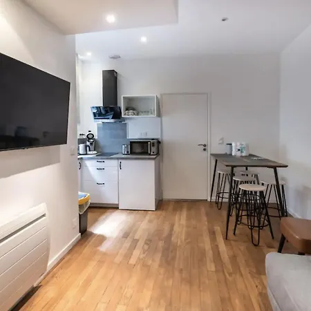 La Grue Jaune Apartament